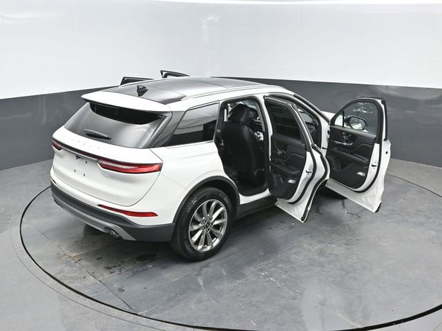 Used 2022 Lincoln Corsair AWD w/ Premium Package image 27