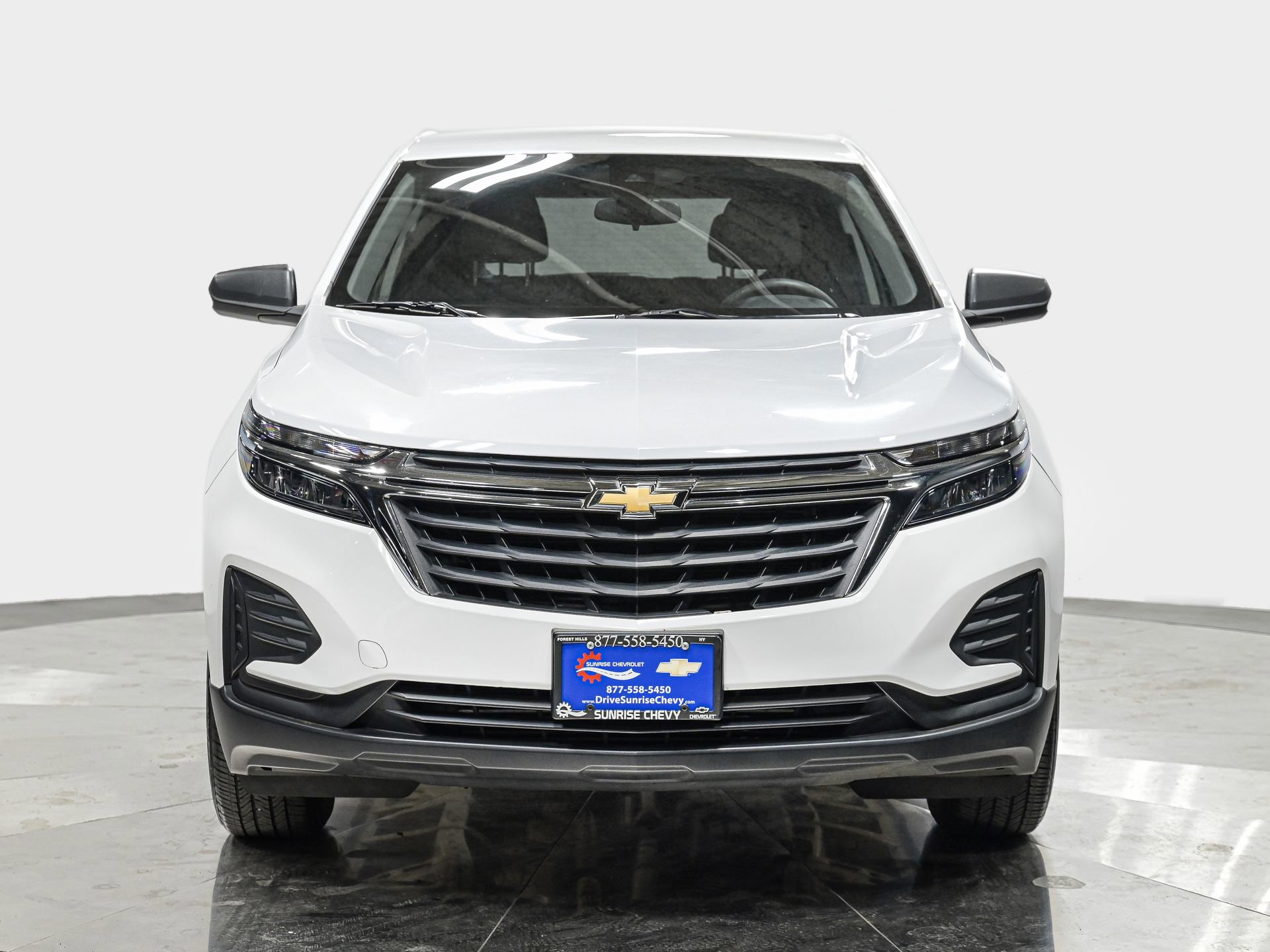 Used 2024 Chevrolet Equinox LS w/ LS Convenience Package image 10