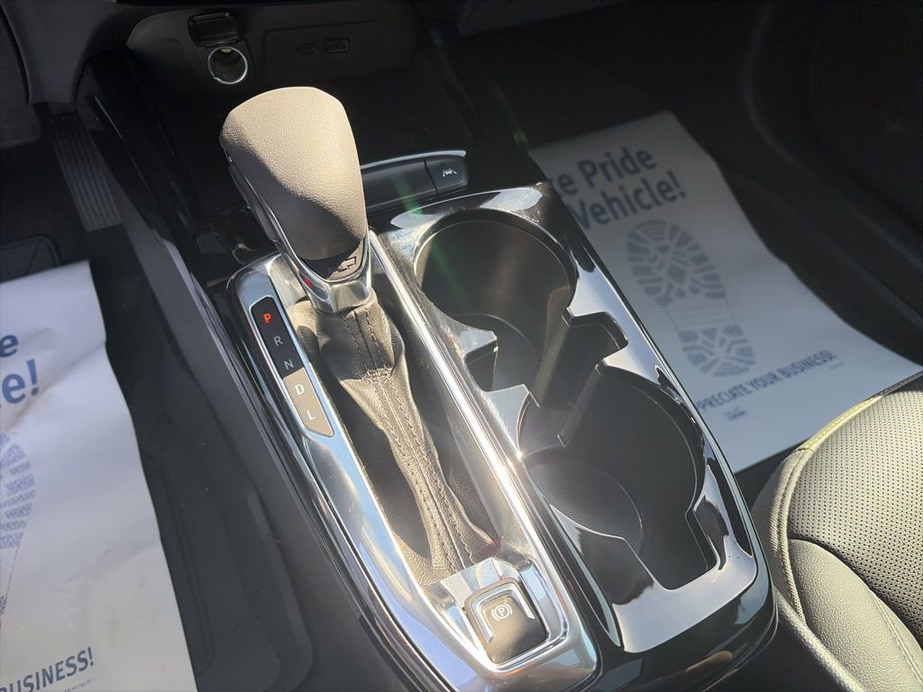 Certified 2025 Chevrolet Trax ACTIV w/ Sunroof Package image 16