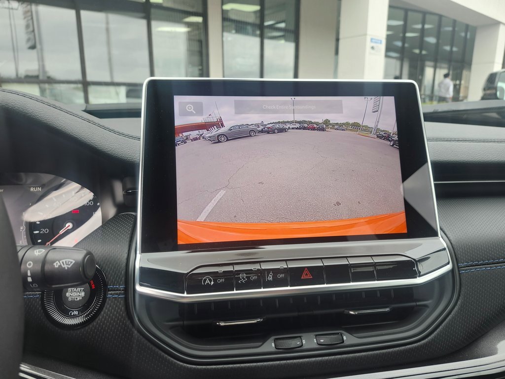 New 2026 Jeep Compass Latitude image 17