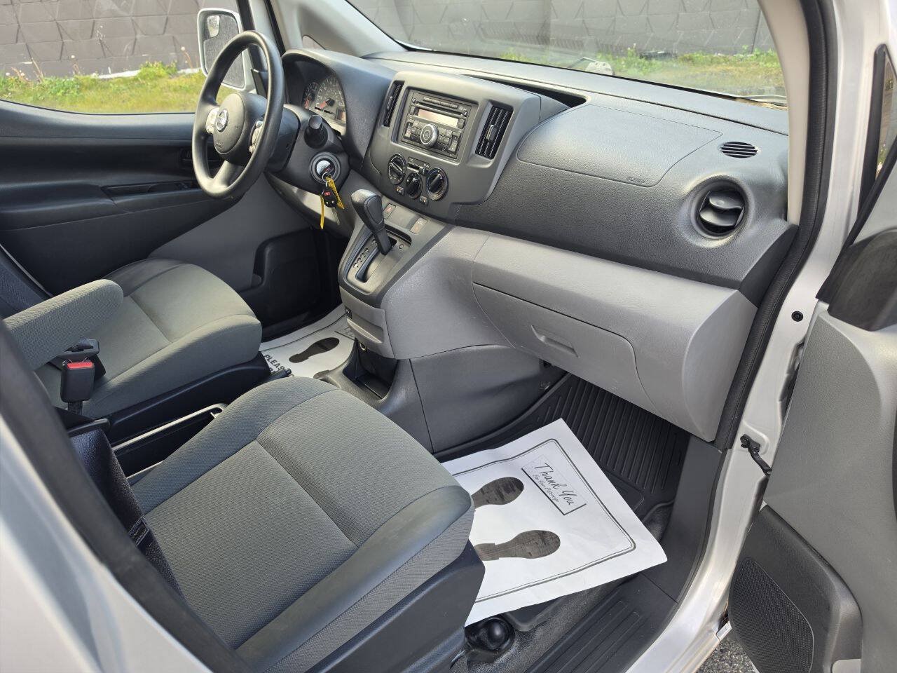 Used 2017 Nissan NV200 SV FWD image 17