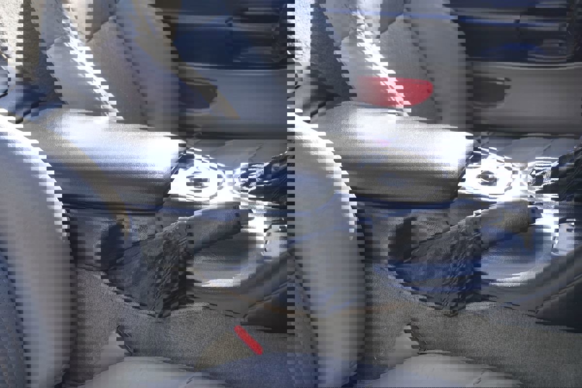 Used 1999 Chevrolet Corvette Convertible w/ Memory Pkg image 13