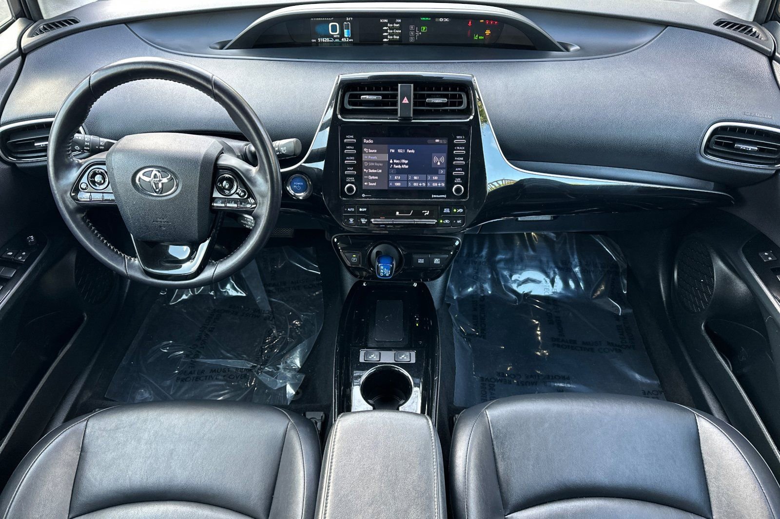 Used 2022 Toyota Prius XLE image 12