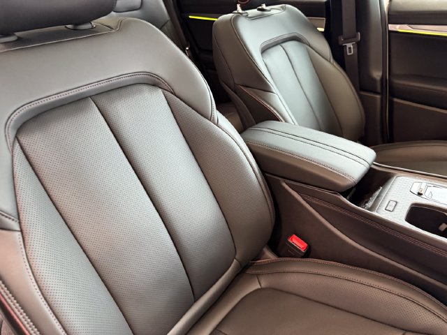 New 2025 Jeep Wagoneer S Launch Edition AWD/4WD image 38