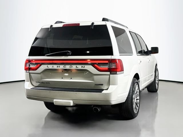 Used 2016 Lincoln Navigator Reserve AWD/4WD image 8