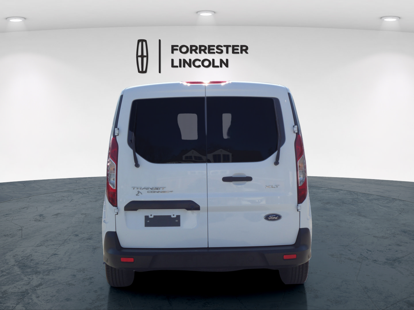 Used 2020 Ford Transit Connect XLT FWD image 4