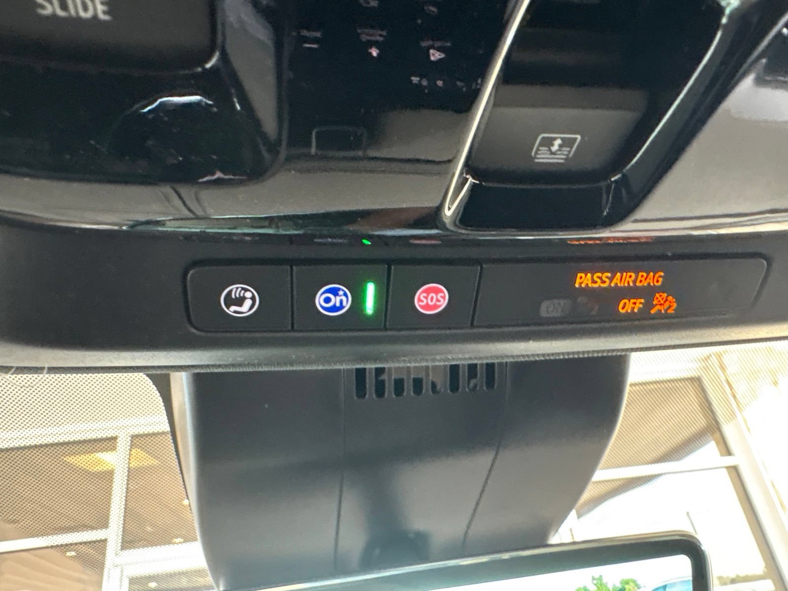 New 2026 GMC Yukon XL AT4 w/ AT4 Premium Plus Package AWD/4WD image 29