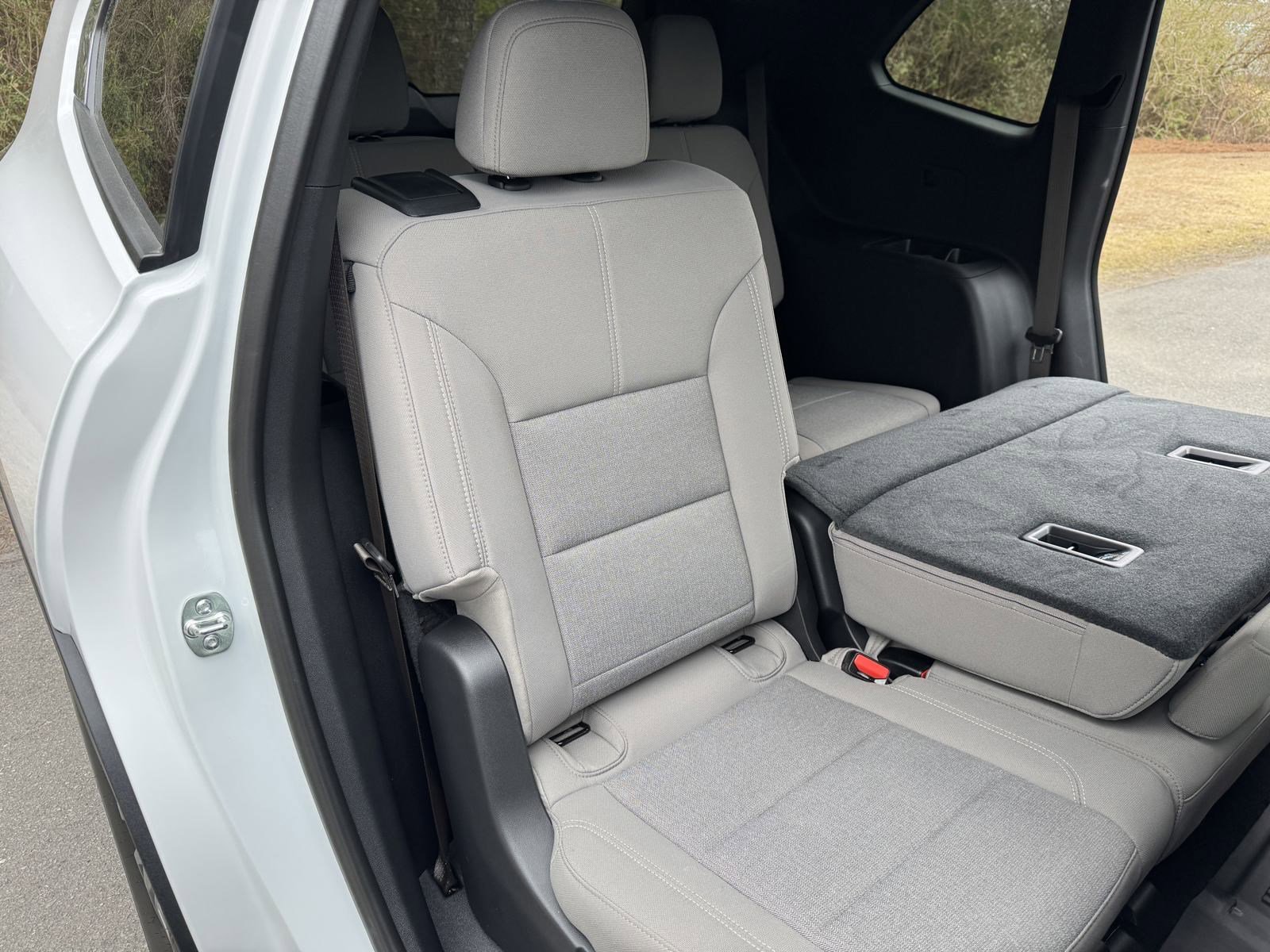 New 2025 GMC Acadia Elevation image 17