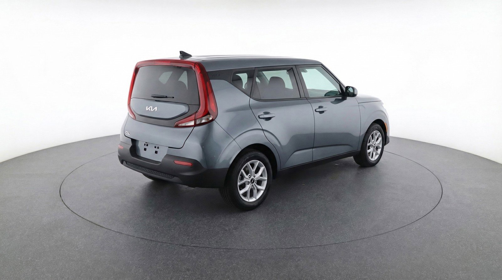 Used 2025 Kia Soul LX w/ LX Technology Package FWD image 9
