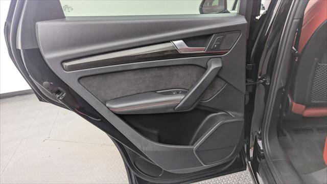 Used 2019 Audi SQ5 Premium Plus w/ Premium Plus Package image 16