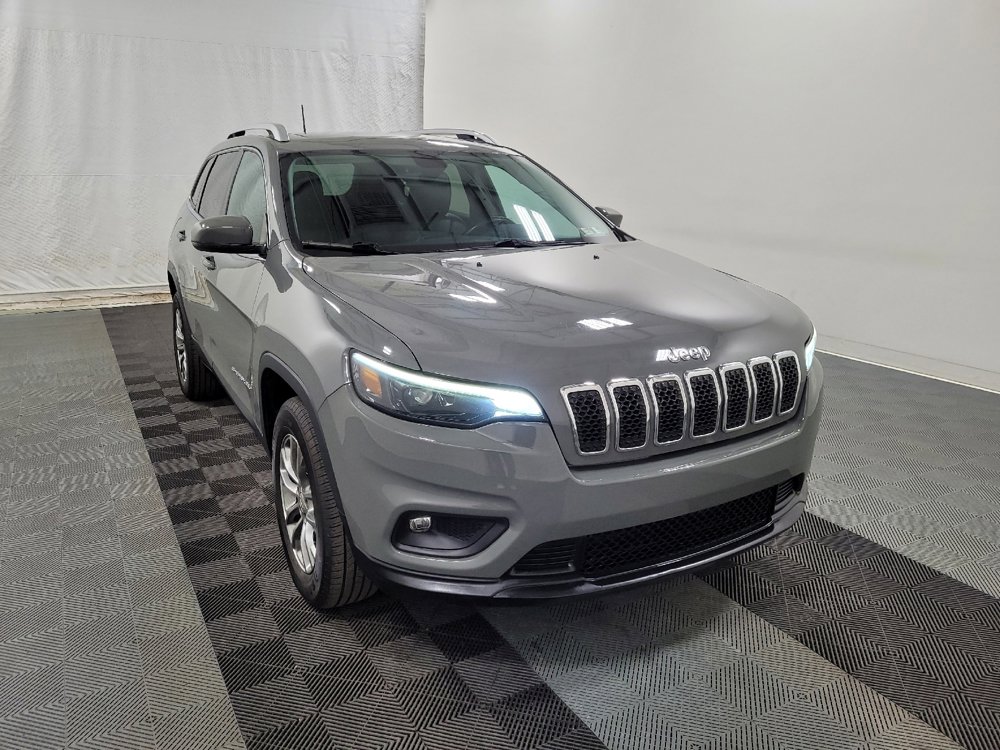 Used 2020 Jeep Cherokee Latitude Plus w/ Comfort/Convenience Group image 13