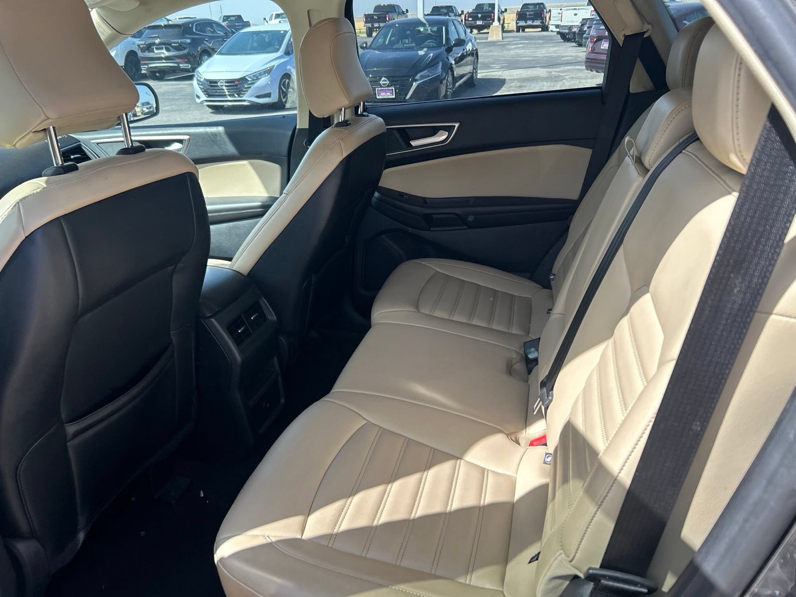 Used 2024 Ford Edge SEL AWD/4WD image 9