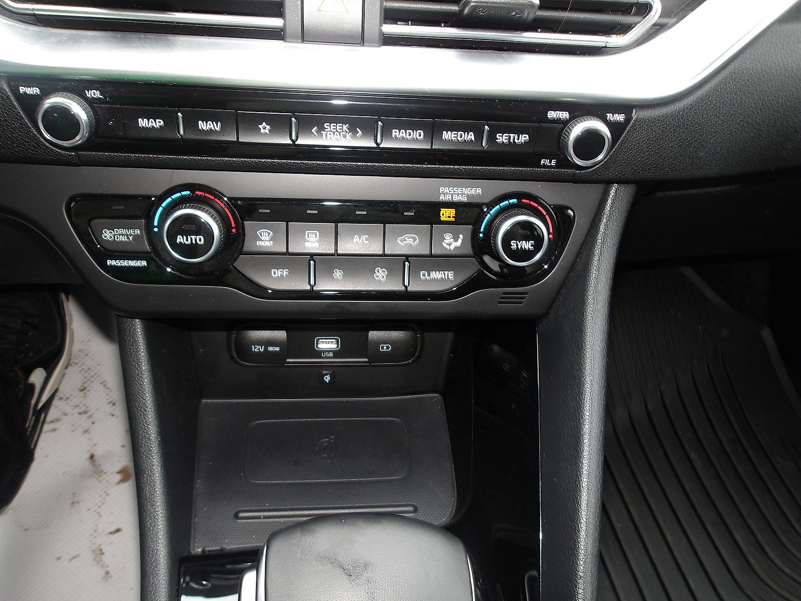 Used 2022 Kia Niro EX Premium FWD image 21