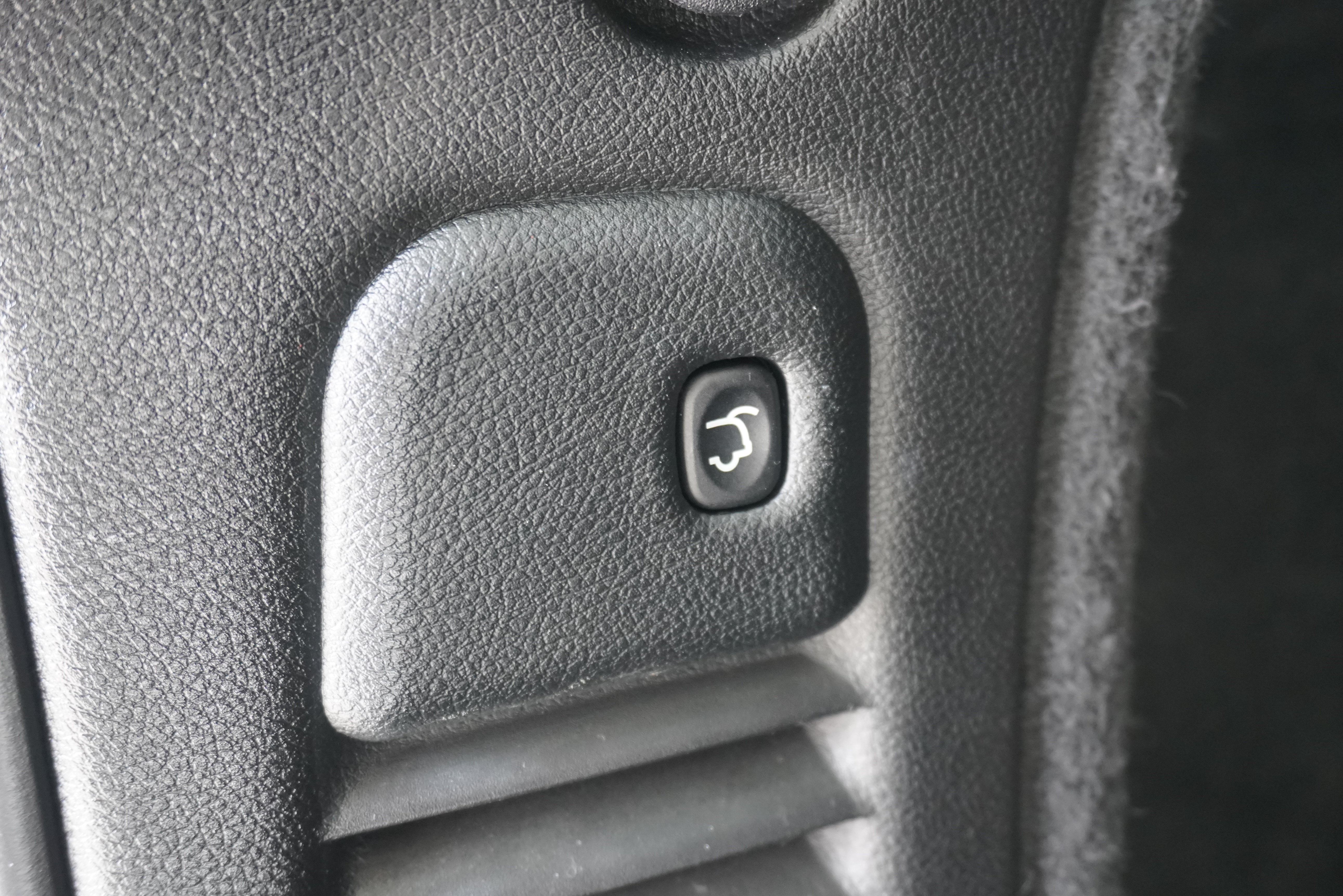 Used 2023 Dodge Durango GT RWD image 29