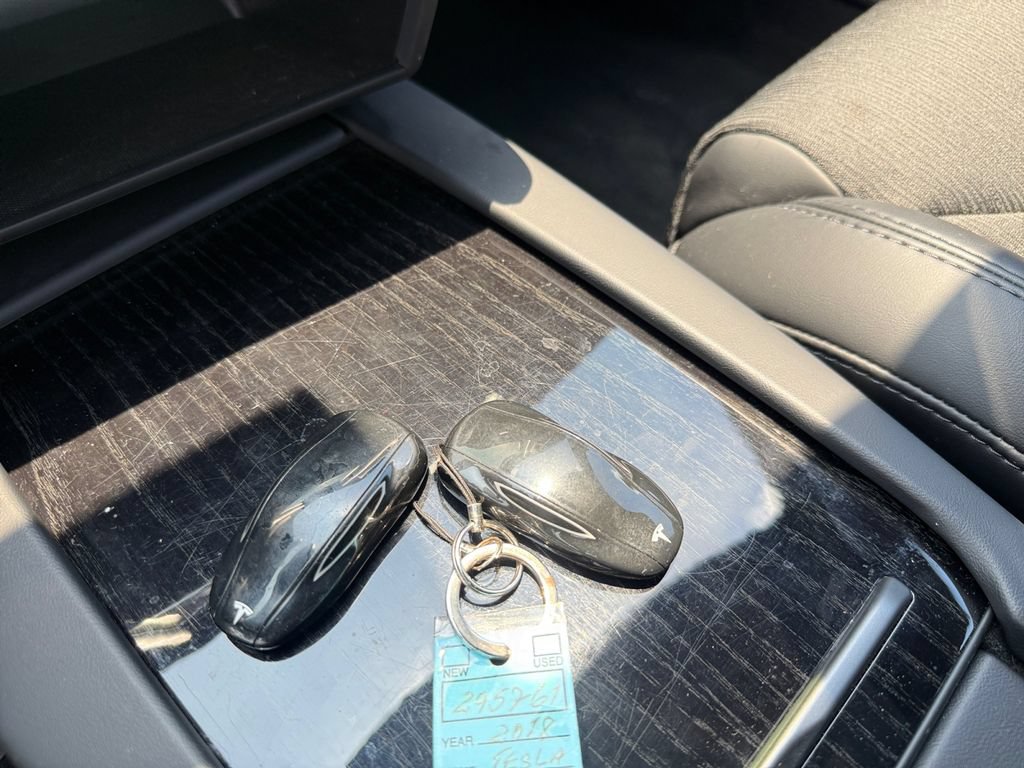 Used 2018 Tesla Model S 75D AWD/4WD image 29