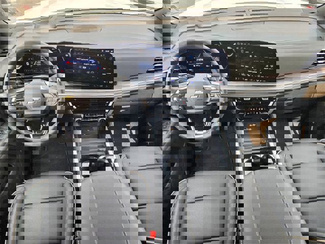 New 2025 Chevrolet Suburban Premier image 22