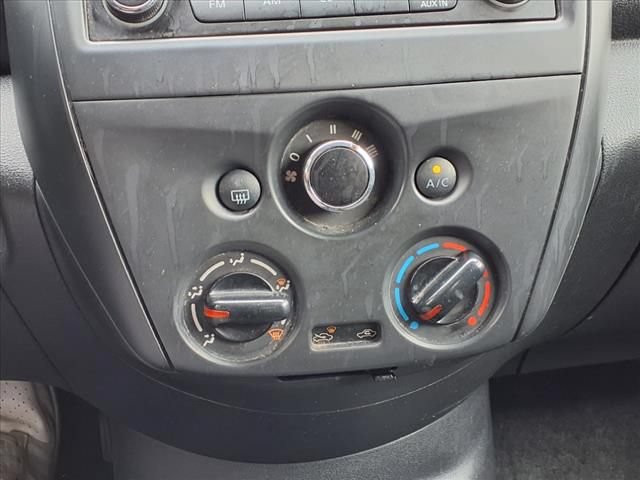 Used 2015 Nissan Versa S FWD image 15