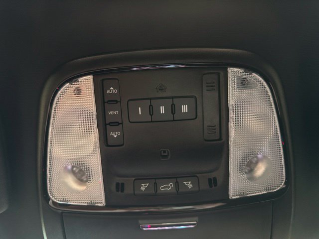 Used 2024 Dodge Durango R/T AWD/4WD image 32