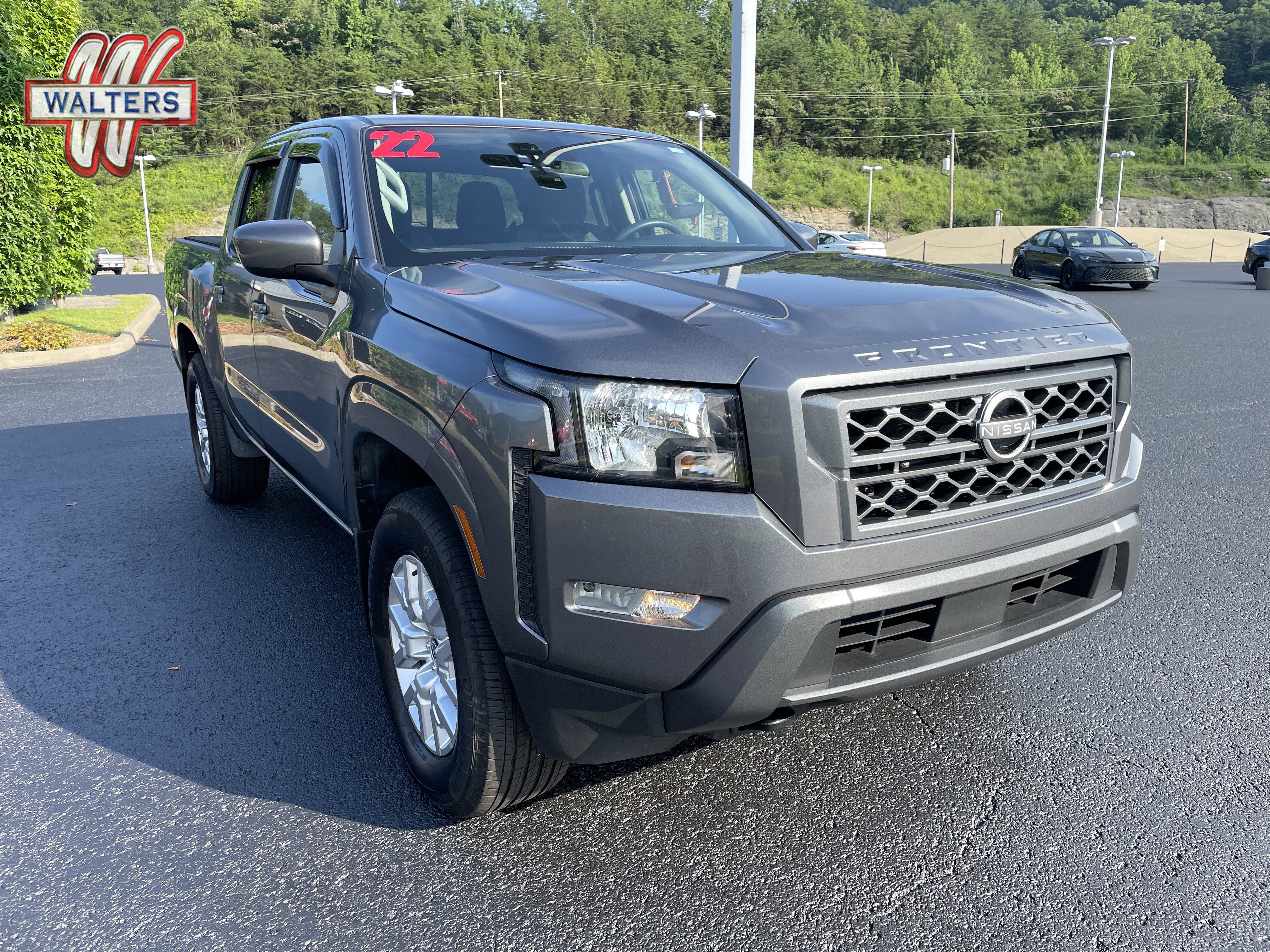 Used 2022 Nissan Frontier SV