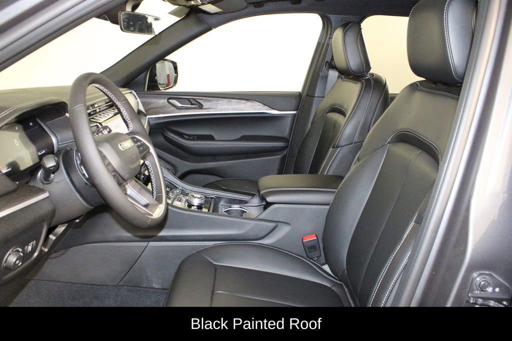 New 2025 Jeep Grand Cherokee Limited image 11