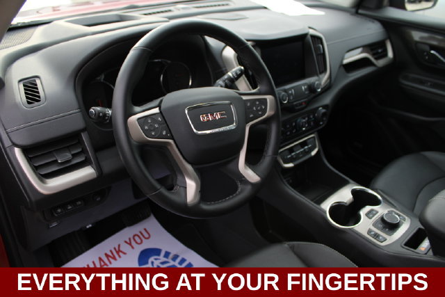 Used 2024 GMC Terrain Denali w/ Denali Premium Package AWD/4WD image 2