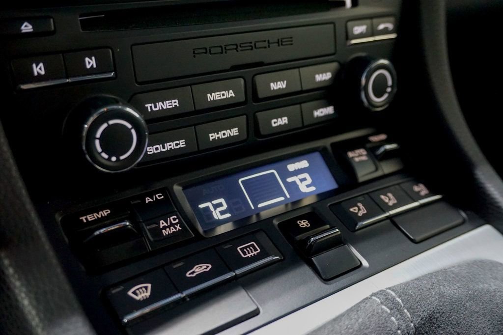 Used 2018 Porsche 911 GT3 image 24