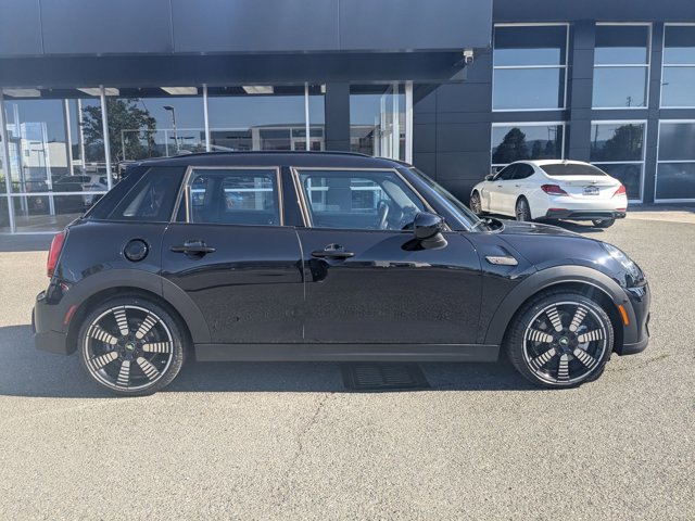 Certified 2024 MINI Cooper S image 4