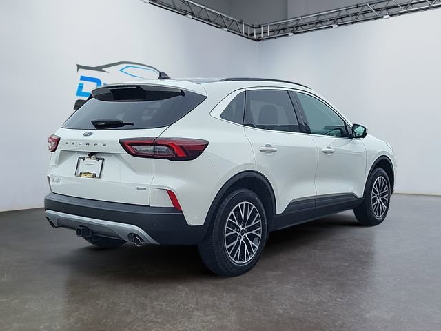 Used 2024 Ford Escape SE w/ PHEV Premium Package image 3