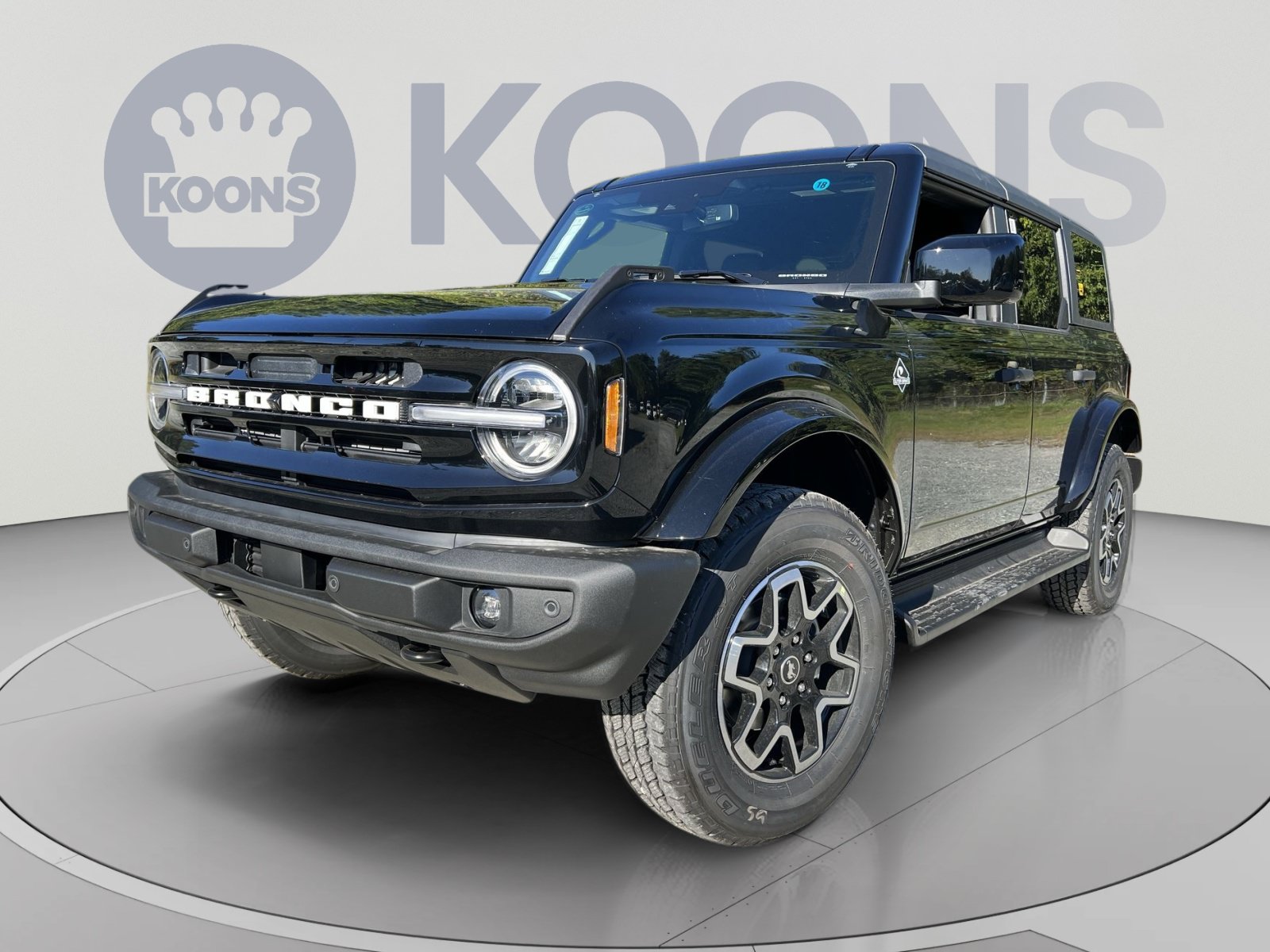 New 2026 Ford Bronco Outer Banks AWD/4WD image 1