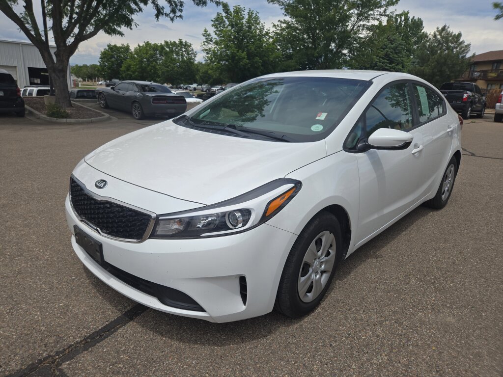 Used 2017 Kia Forte LX w/ LX Popular Package FWD image 3