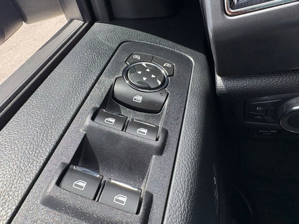 Used 2020 Ford F150 XLT w/ Equipment Group 302A Luxury AWD/4WD image 25