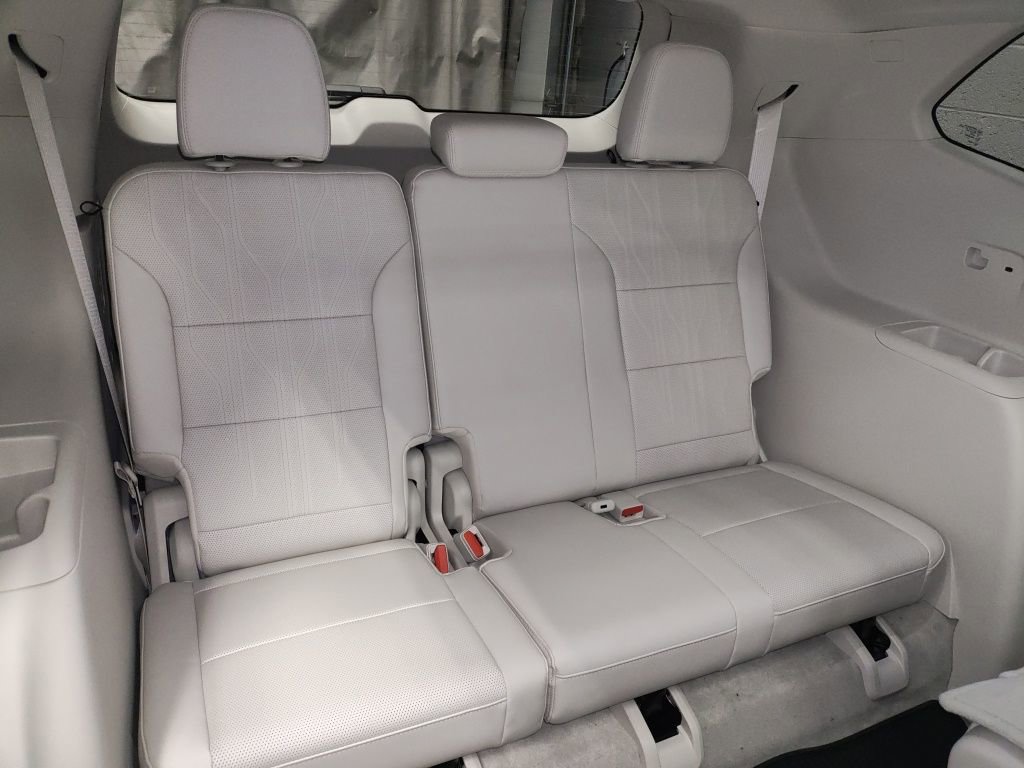 New 2026 Buick Enclave Avenir w/ Super Cruise Package image 14