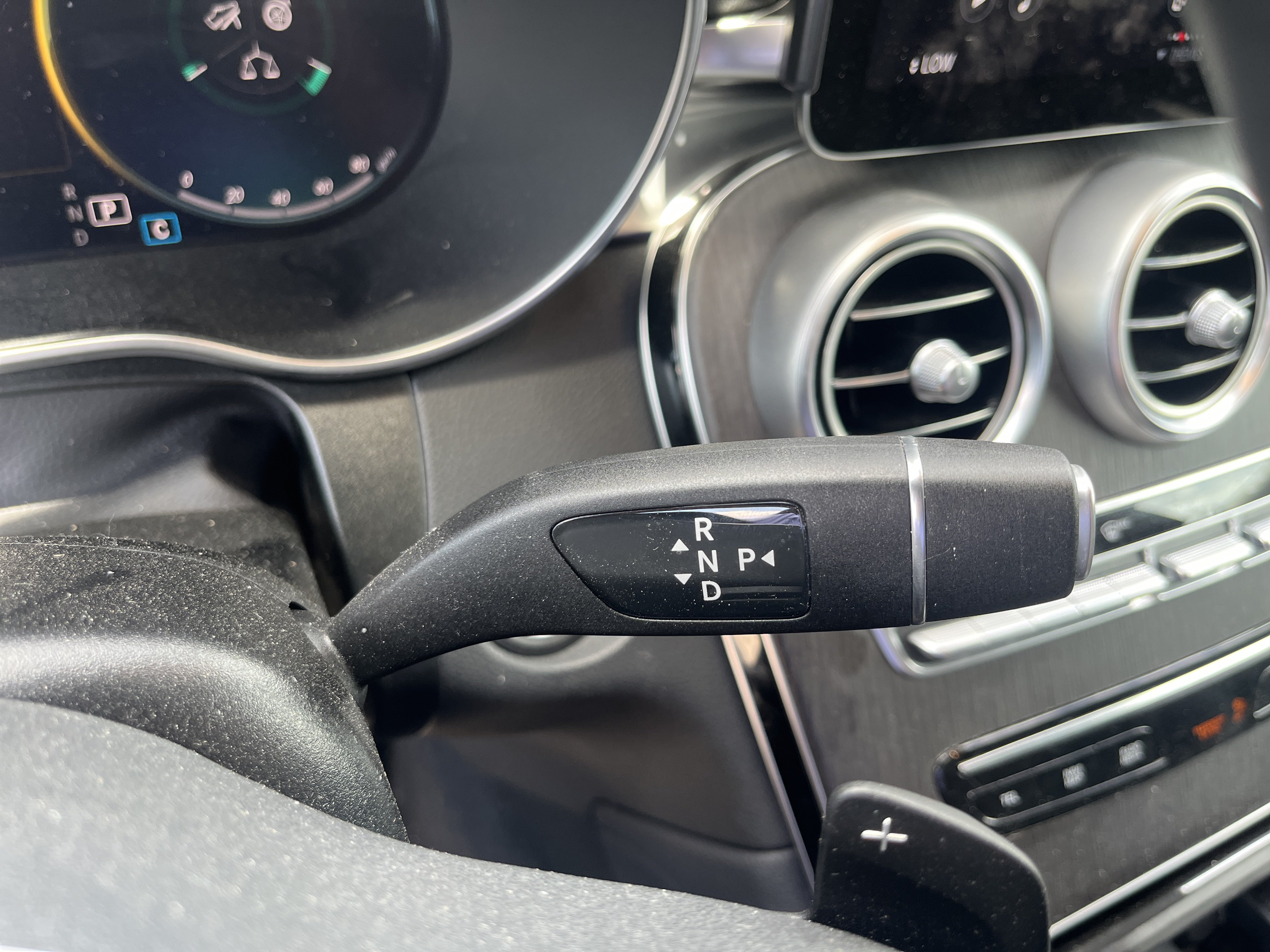 Used 2022 Mercedes-Benz GLC 300 4MATIC image 23