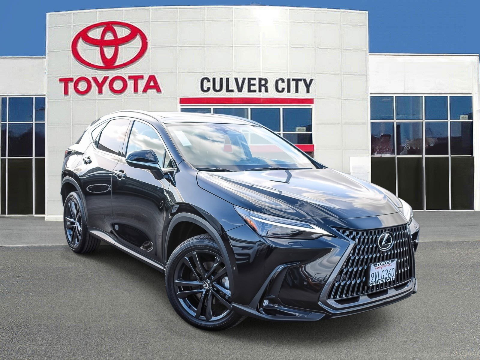 Used 2025 Lexus NX 450h+ AWD w/ Luxury Package image 1