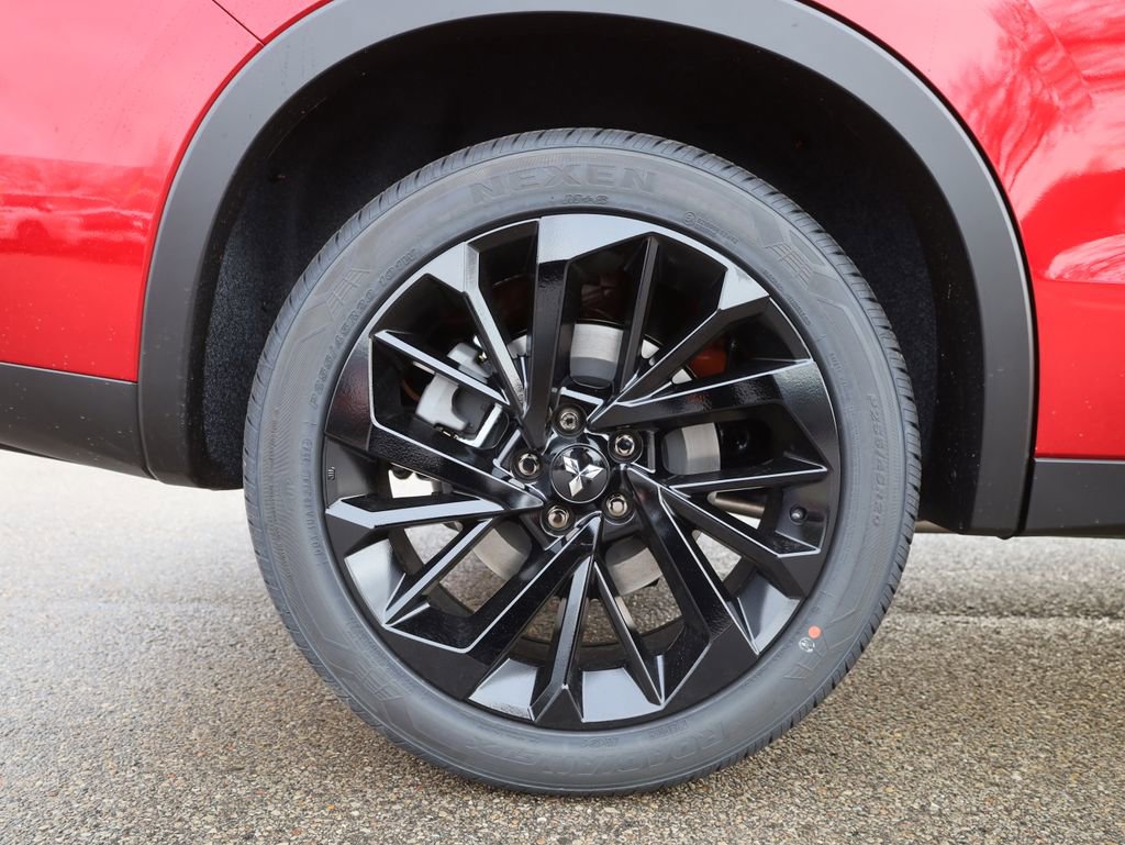 New 2025 Mitsubishi Outlander SEL Black Edition image 12