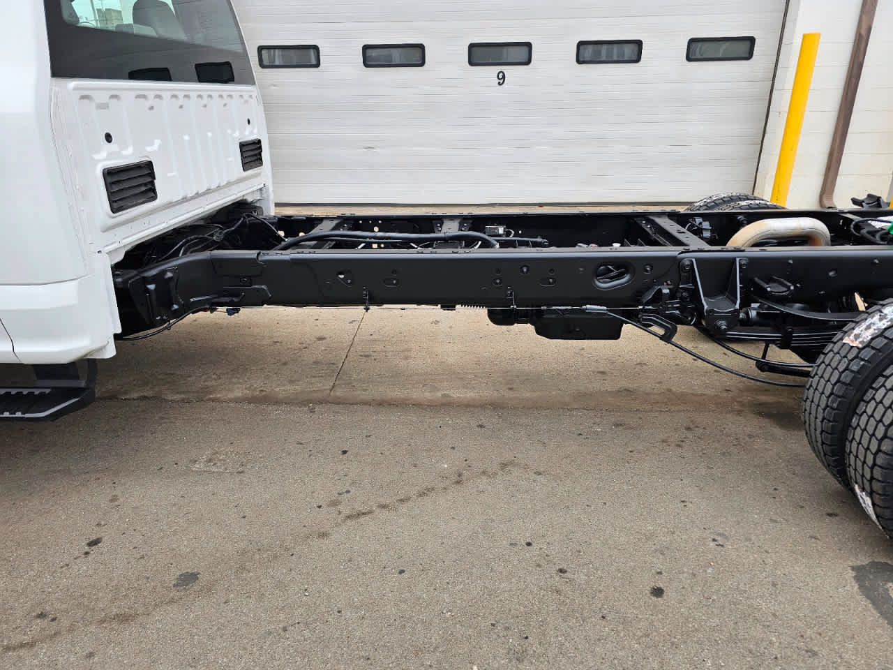 Used 2018 Ford F550 2WD Regular Cab Super Duty image 5