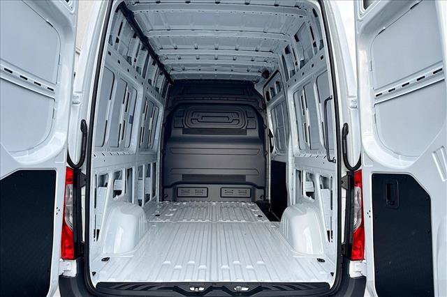 New 2026 Mercedes-Benz Sprinter 2500 image 21