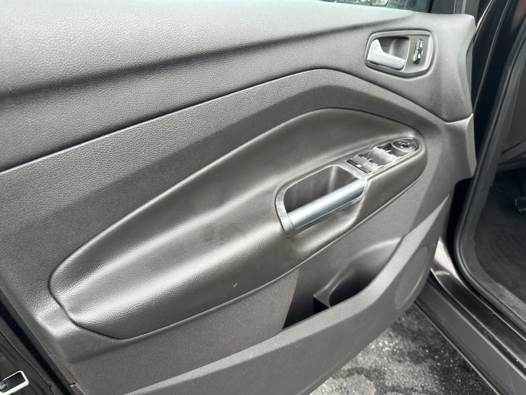 Used 2013 Ford Escape SE image 26