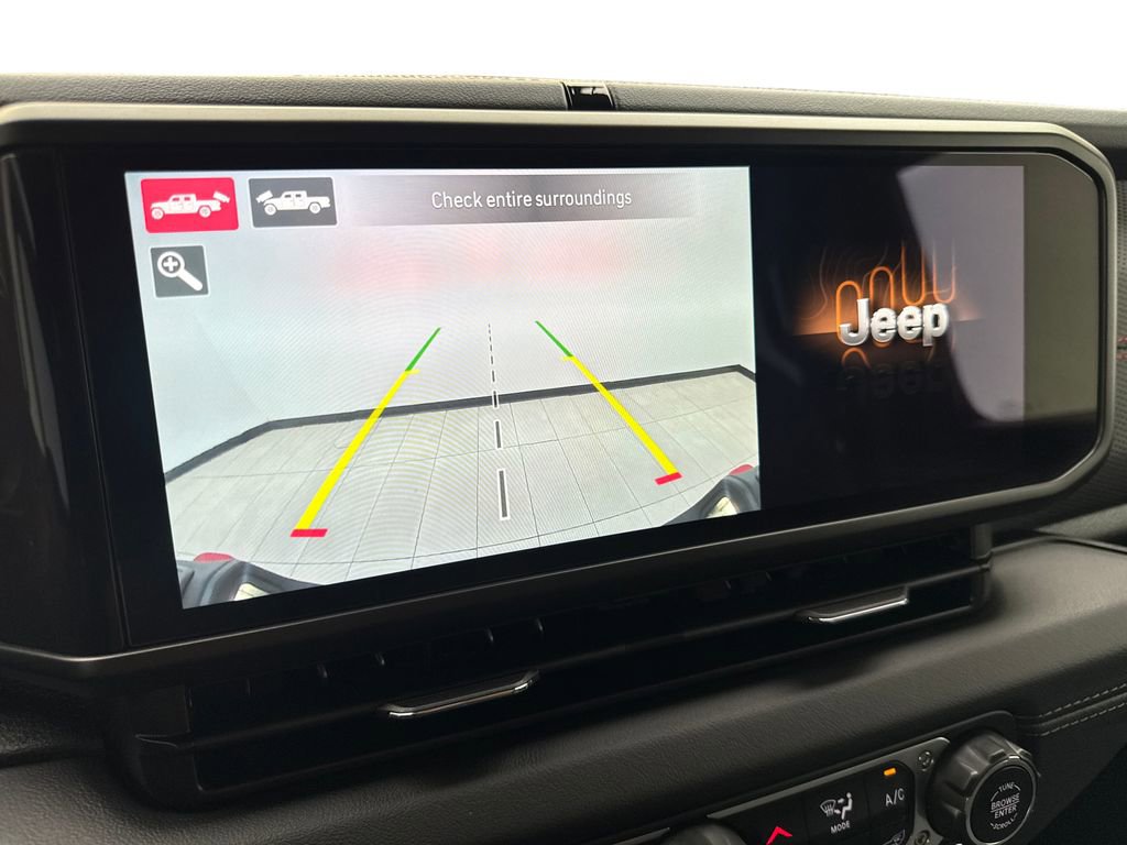 Used 2024 Jeep Gladiator Rubicon w/ Technology Group AWD/4WD image 67