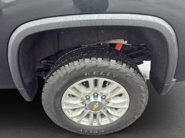 Used 2022 Chevrolet Silverado 3500 High Country w/ Safety Package II image 11