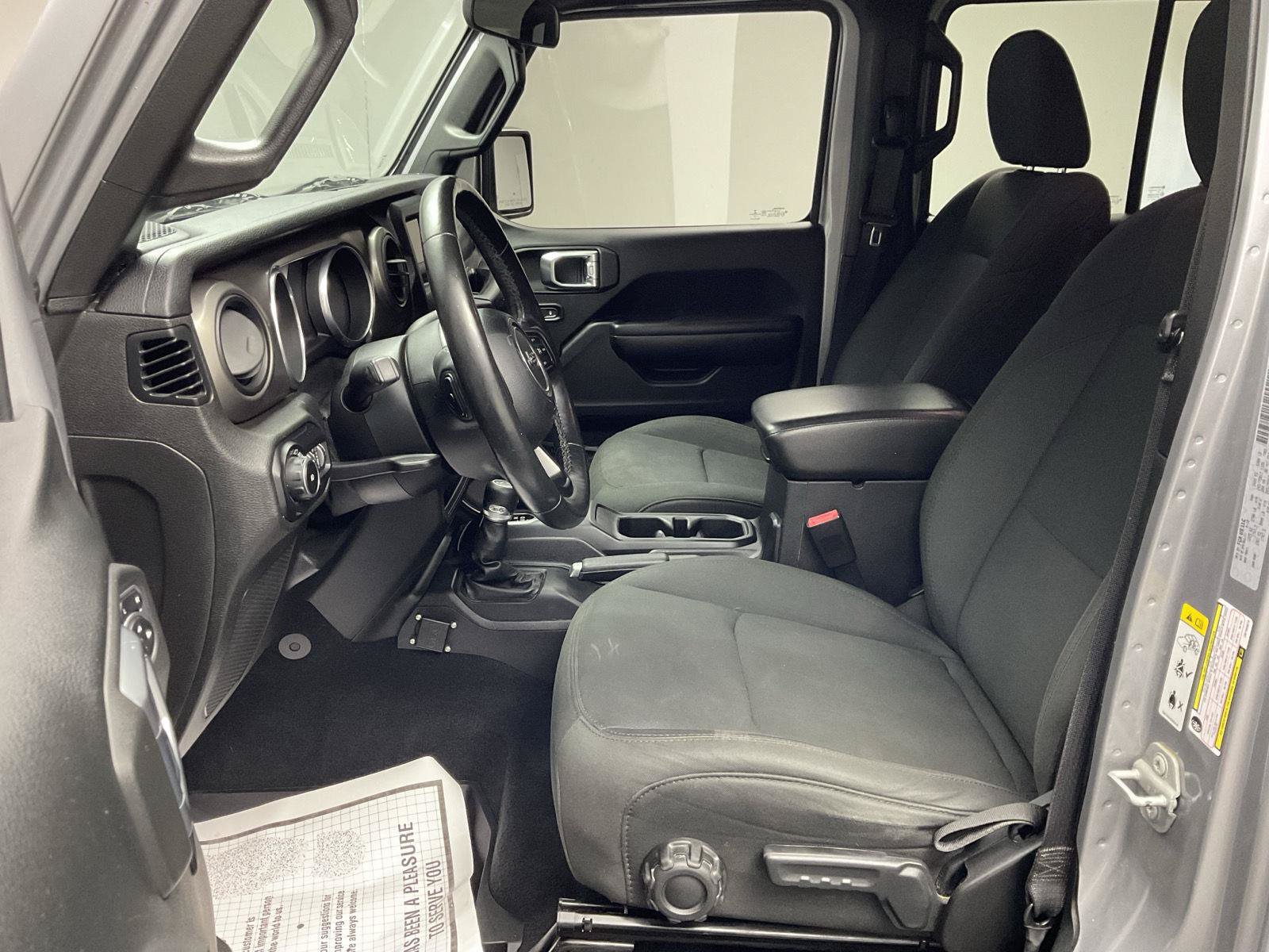 Used 2018 Jeep Wrangler Unlimited Sport S AWD/4WD image 12