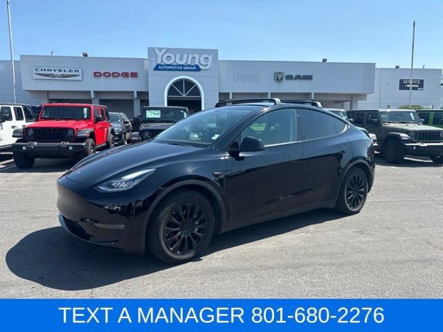 Used 2021 Tesla Model Y Long Range AWD/4WD image 1