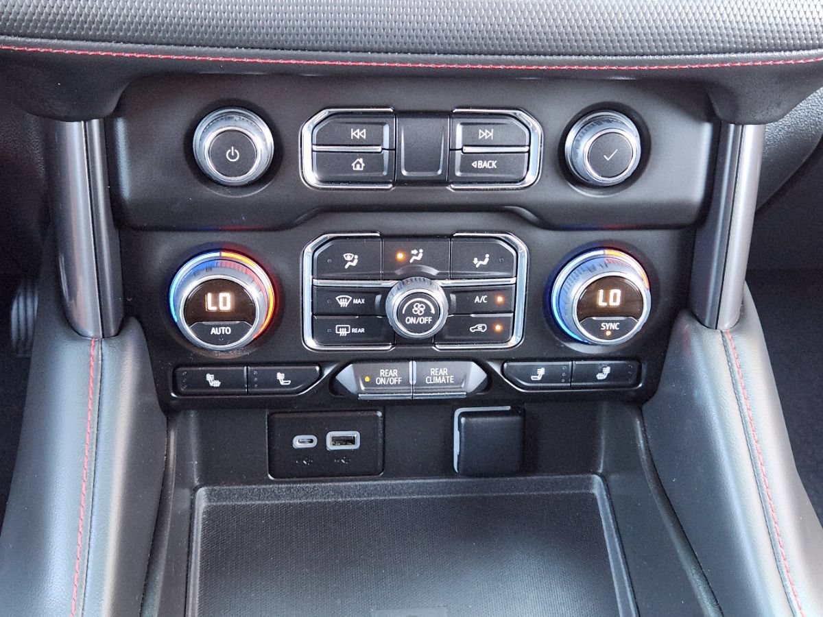 Used 2023 Chevrolet Tahoe RST RWD image 32