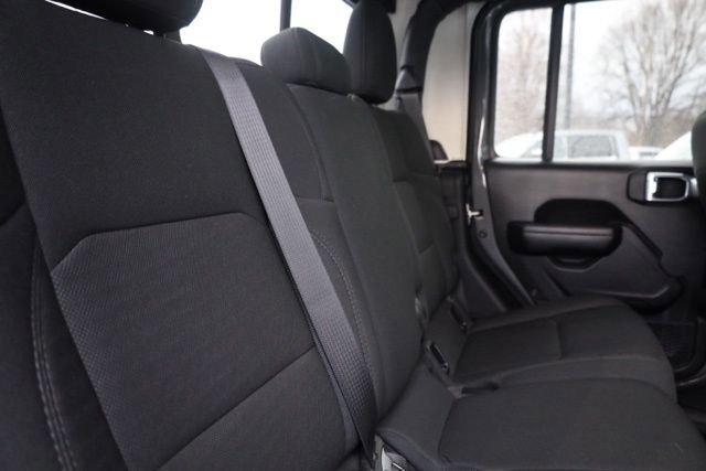 Used 2021 Jeep Gladiator Willys image 31