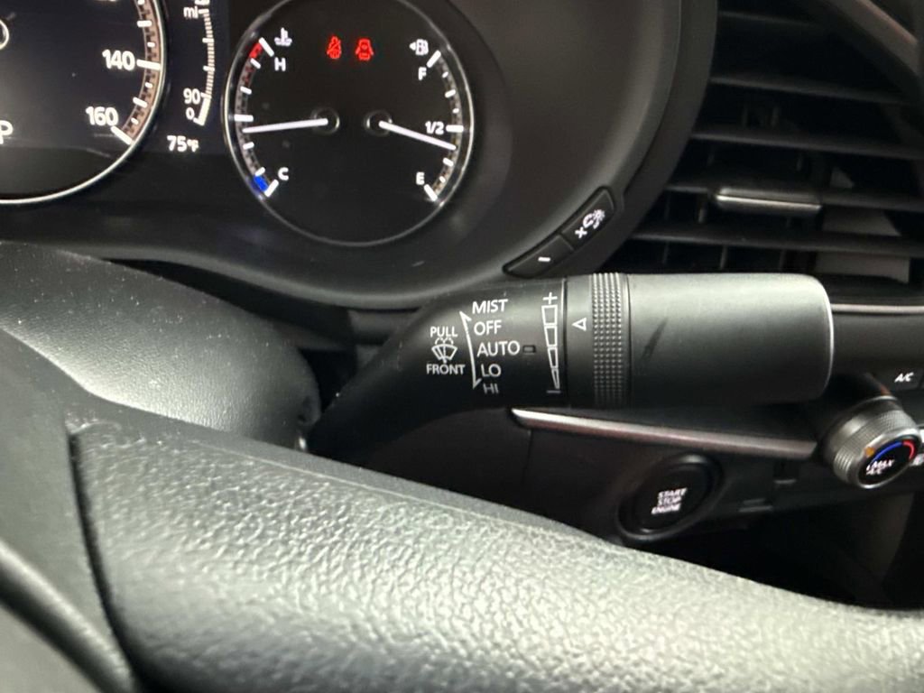 Used 2021 MAZDA MAZDA3 Sedan image 37