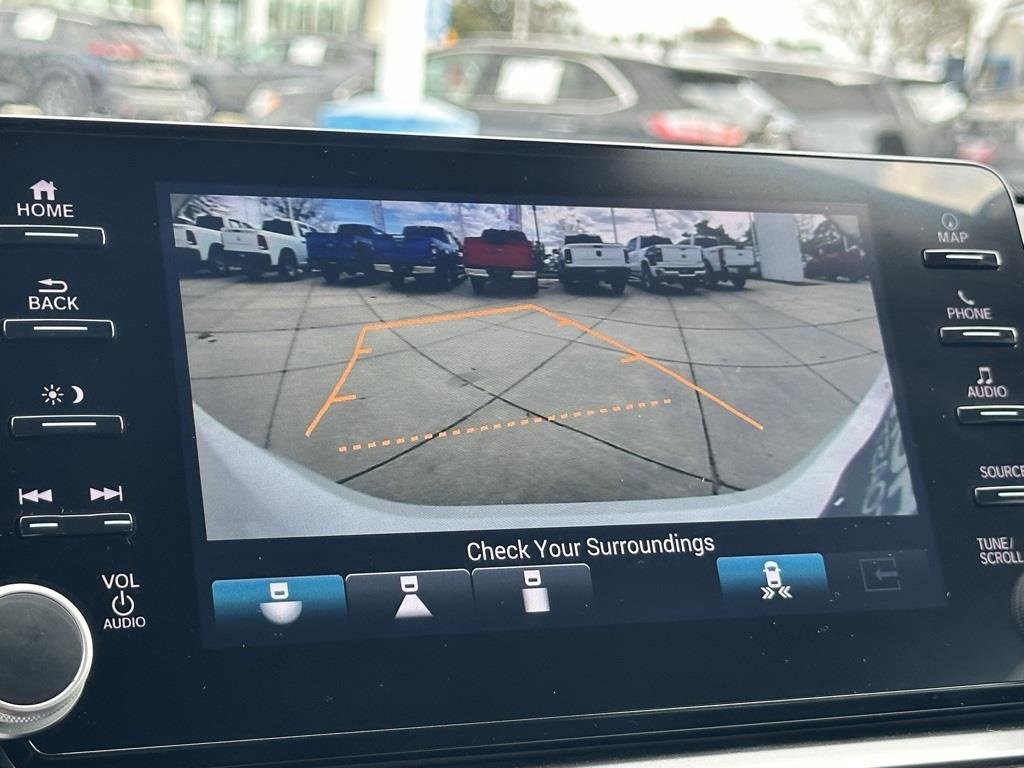 Used 2021 Honda Accord Touring image 11