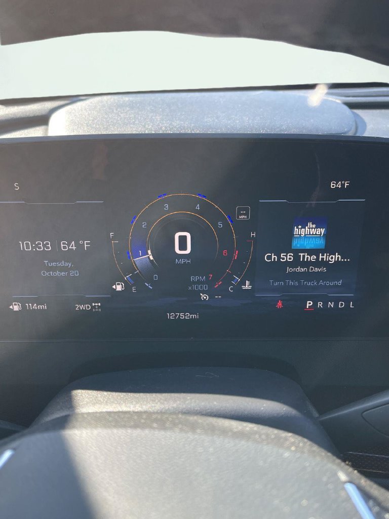 Used 2025 Chevrolet Traverse Z71 w/ Driver Confidence Package AWD/4WD image 25