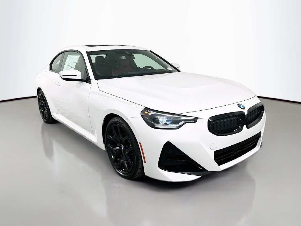 Used 2026 BMW 230i Coupe w/ M Sport Package RWD image 3
