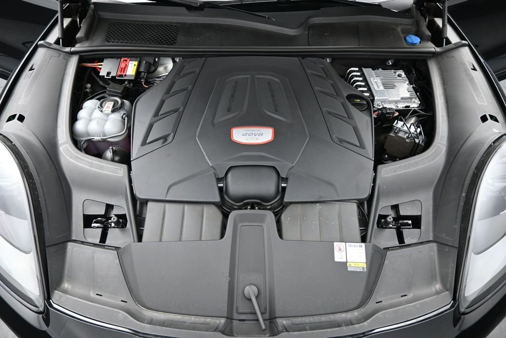Used 2023 Porsche Cayenne GTS AWD/4WD image 34
