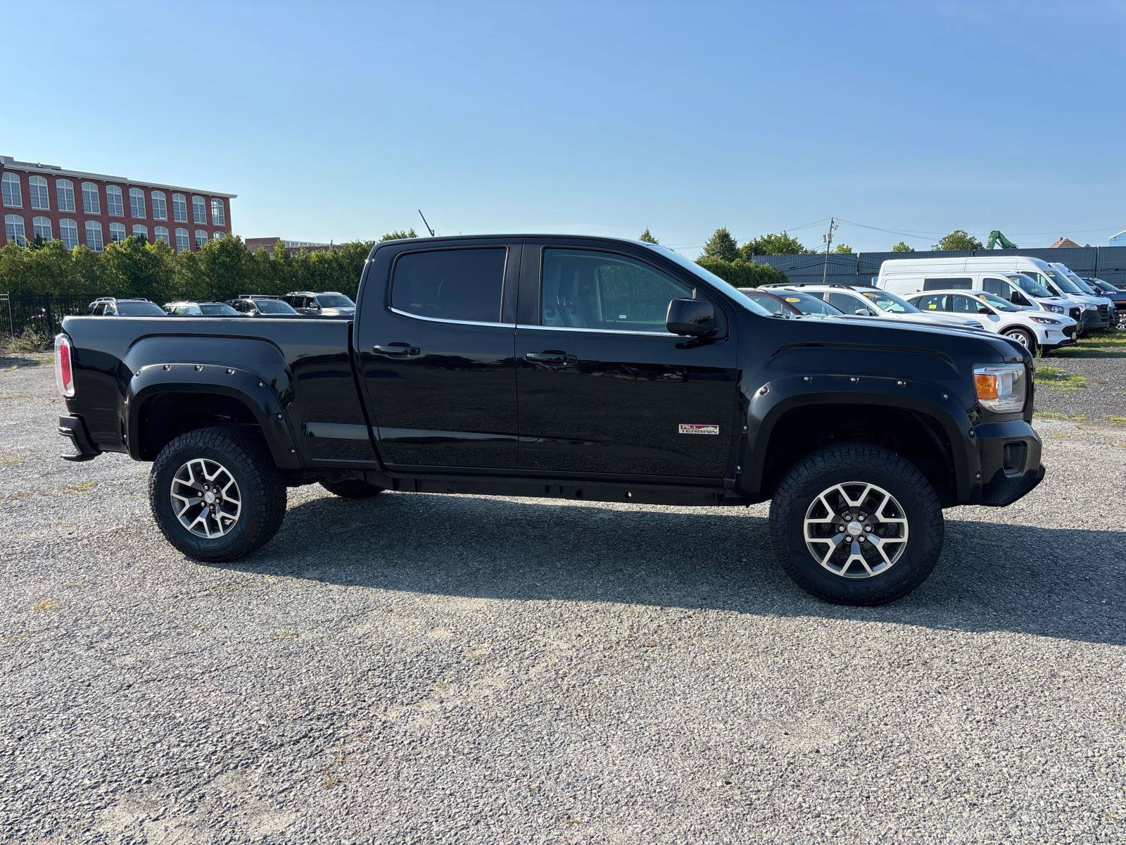 Used 2019 GMC Canyon All Terrain w/ Trailering Package AWD/4WD image 4